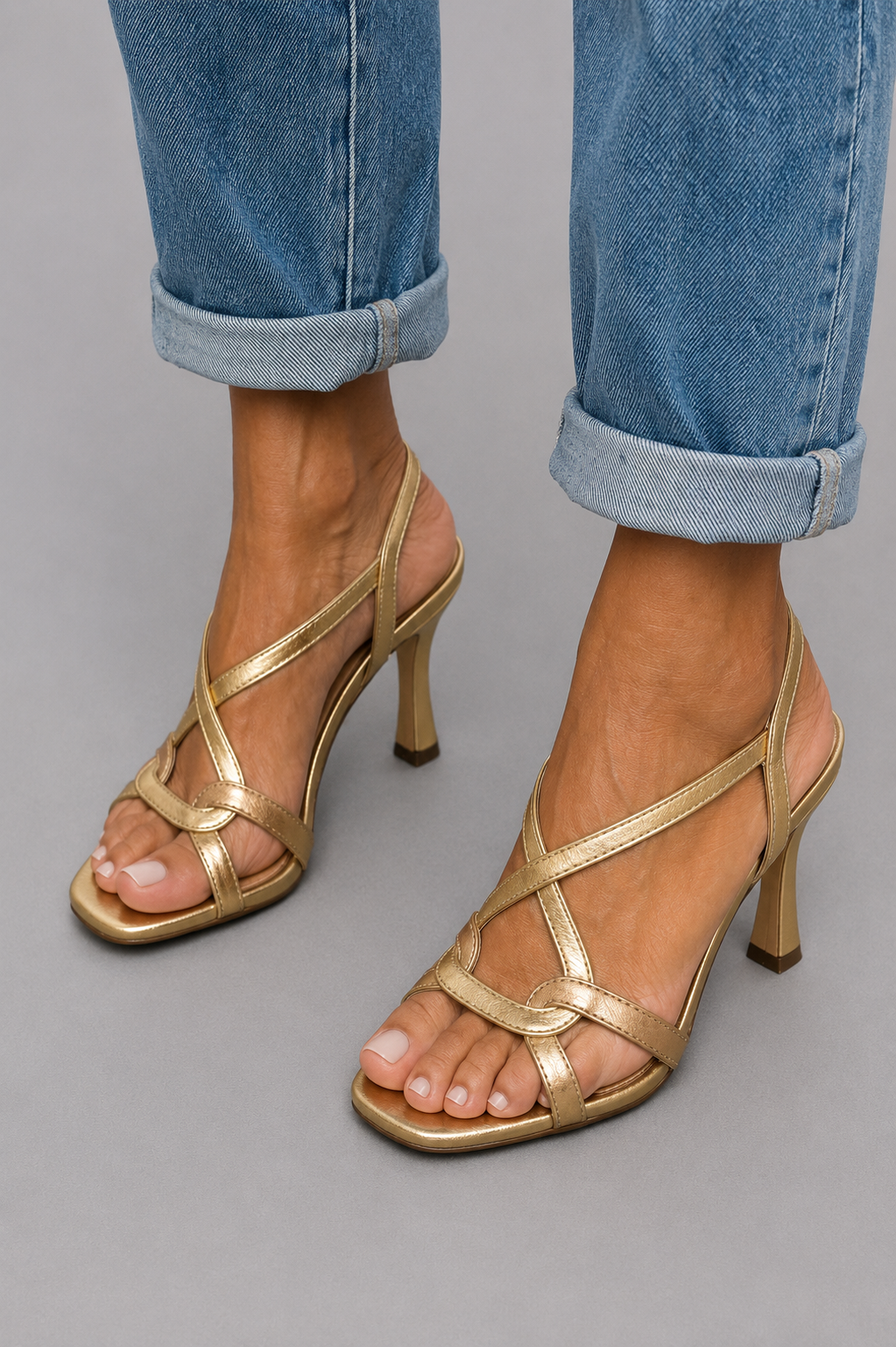 Cassie | Tacones dorados de verano con encanto